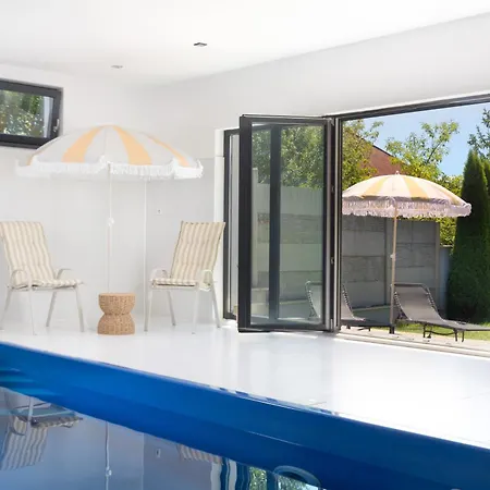 Ferienhaus Felicita Pool House *