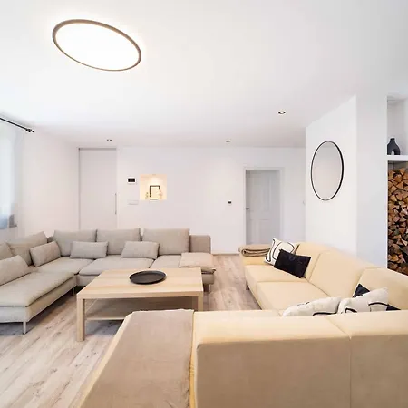 Felicita Pool House بيت للعطل *