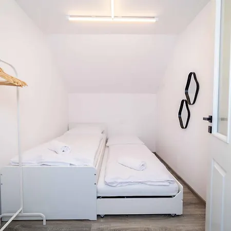 Felicita Pool House Ferienhaus Svabovce