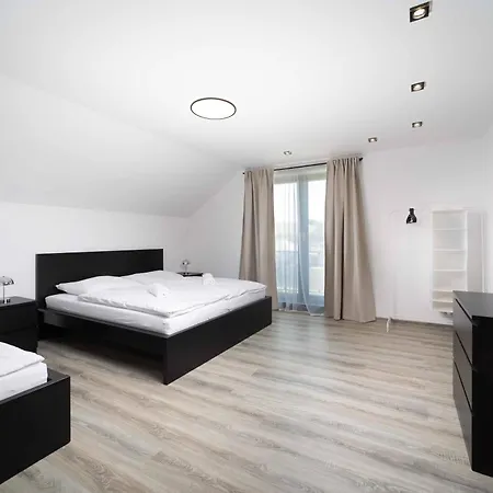 Felicita Pool House * Svabovce