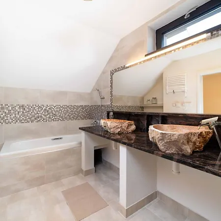 Ferienhaus Felicita Pool House *